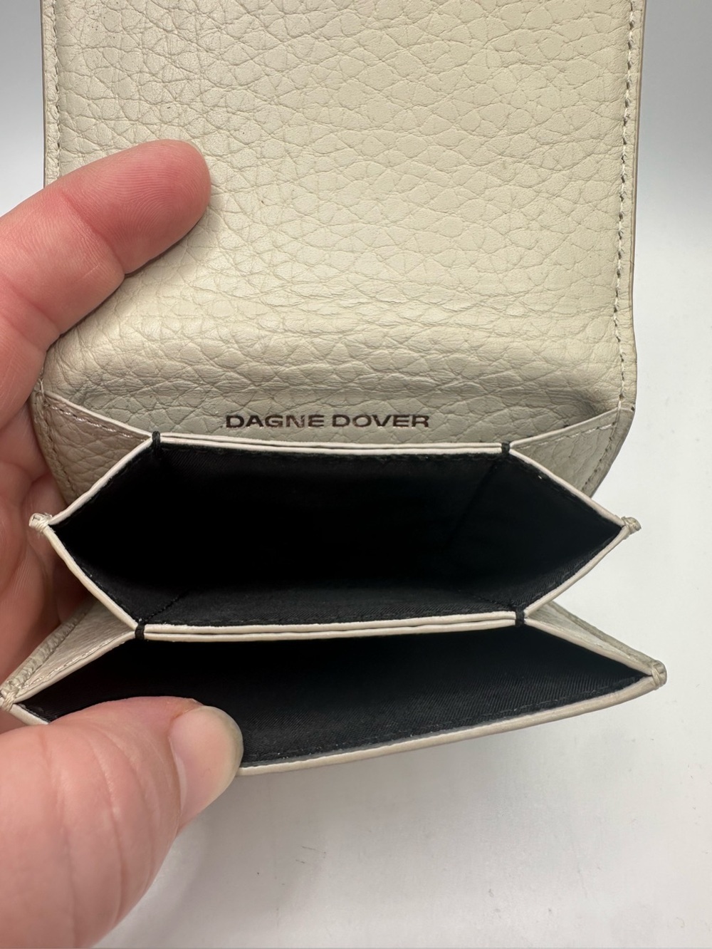 Dagne Dover Pebbled Leather Accordion Credit Card Case Holder Wallet Beige Gray